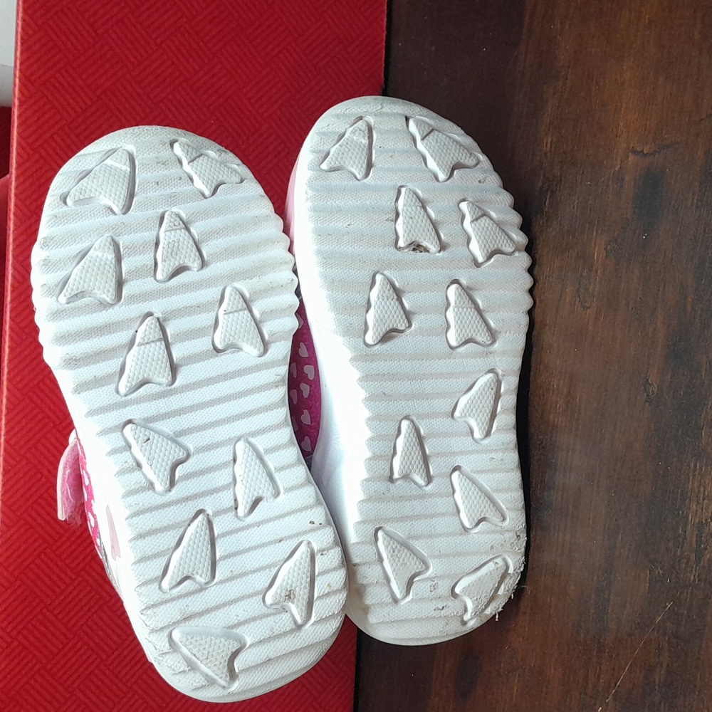 Barbie Toddler 7 Girls Pink Light Up Velcro Sneakers - Picture 5 of 5